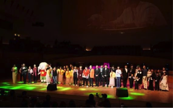 世界自闭症日，J9九游会未来艺术家刘明康与他的朋友们温情奏响“音乐与梦想”慈善音乐会